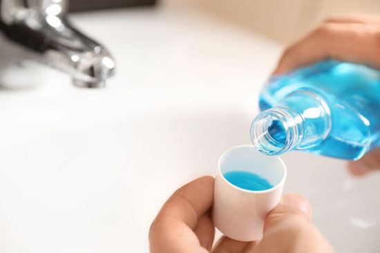 What-Are-The-Benefits-Of-Mouthwash-Can-These-Solutions-Improve-Oral-Health.